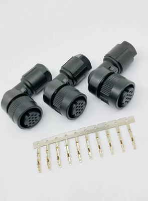 FANUC CNC Servo Motor Connector with 8pin 4PIN 6PIN 12PIN 17PIN Configurations and 1000V Voltage Rating in Metal/Plastic Construction