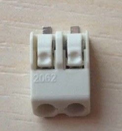 2062 2P ont mené la couleur de cuivre de blanc de revêtement de BIDON de connecteurs légers de ruban